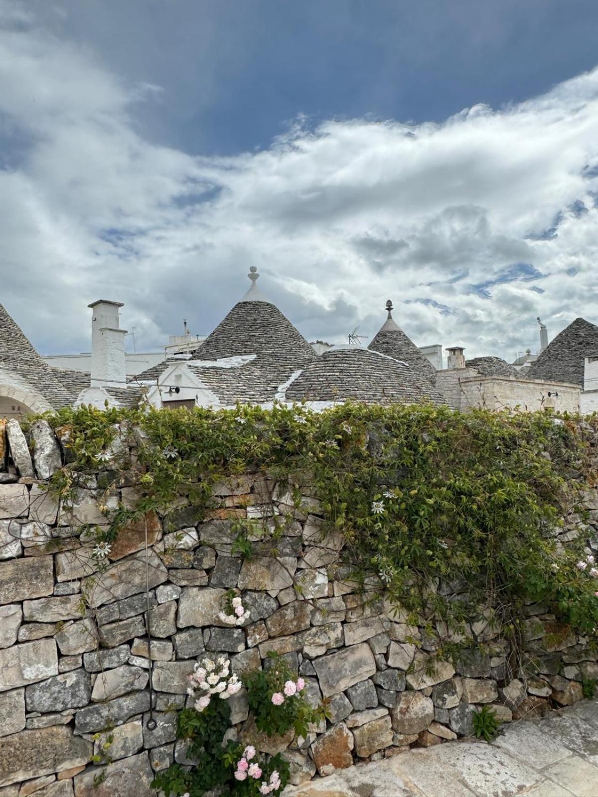 Trulli Resort Aia Piccola อัลเบโรเบลโล ภายนอก รูปภาพ